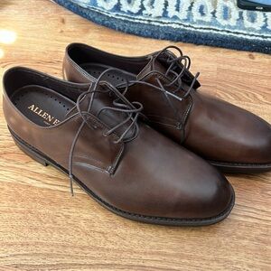 Allen Edmonds Plain-Toe Derby Dress Shoe